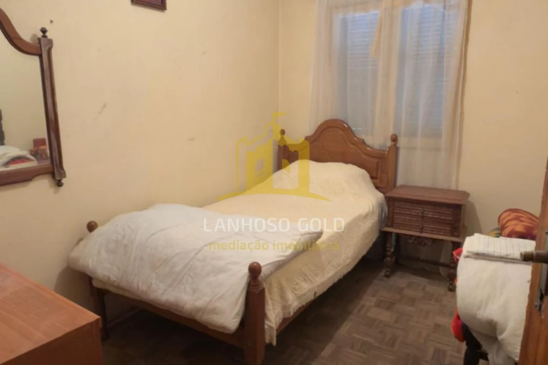 Moradia T5 para Venda em Garfe Foto 3