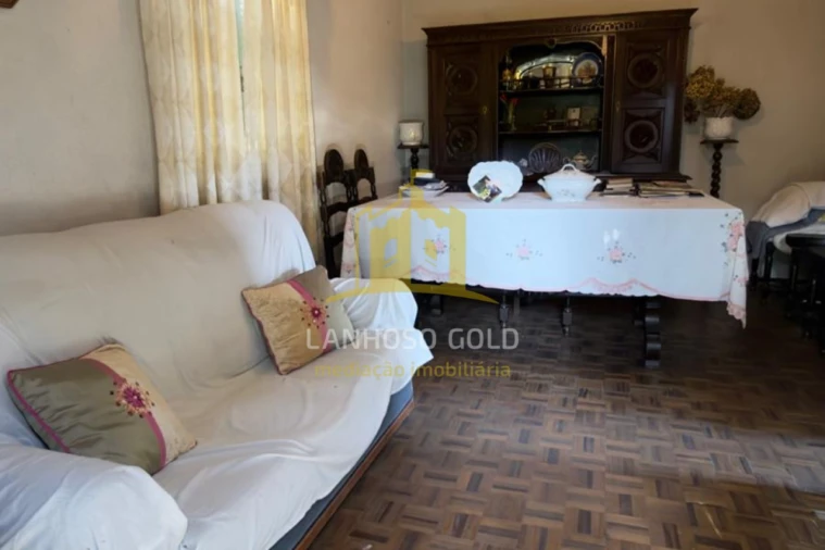 Moradia T5 para Venda em Garfe Foto 2