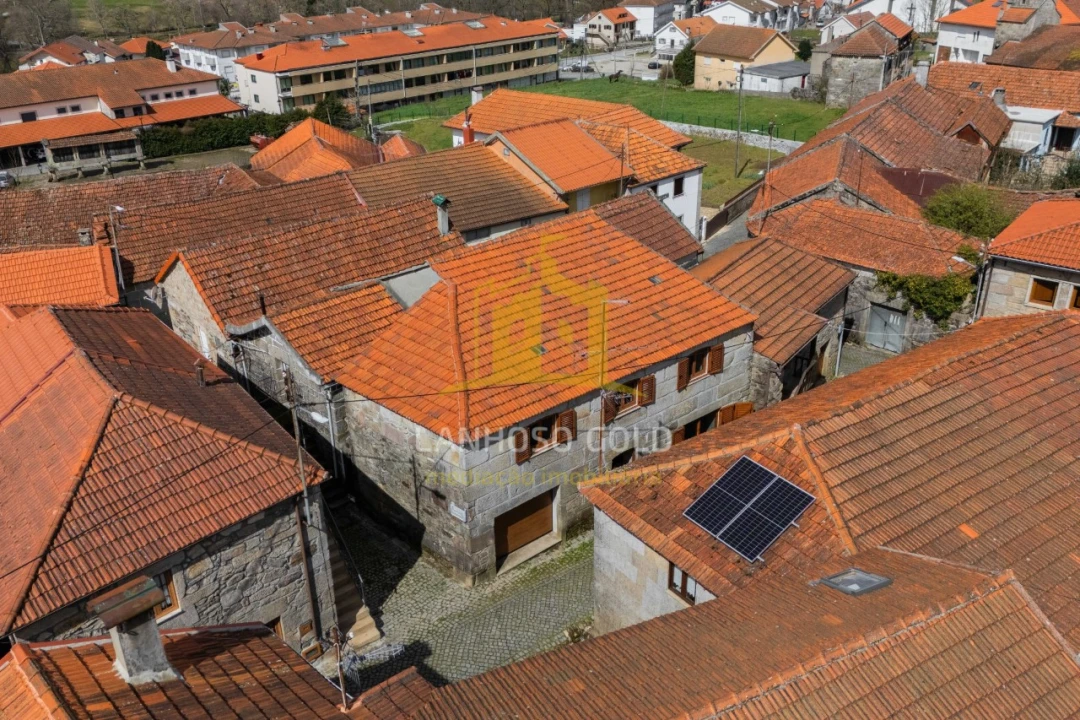 Moradia T4 para Venda em Salto Foto 19