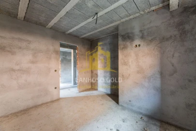 Moradia T4 para Venda em Salto