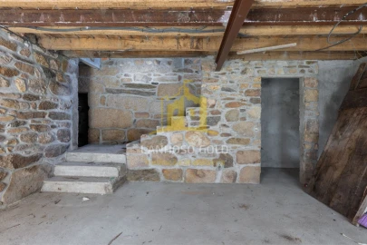 Moradia T4 para Venda em Salto