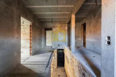 Moradia T4 para Venda em Salto