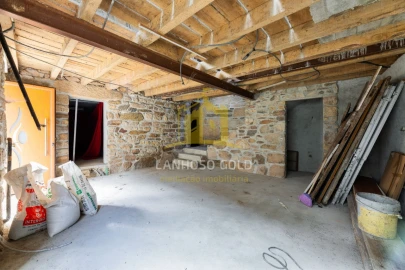 Moradia T4 para Venda em Salto