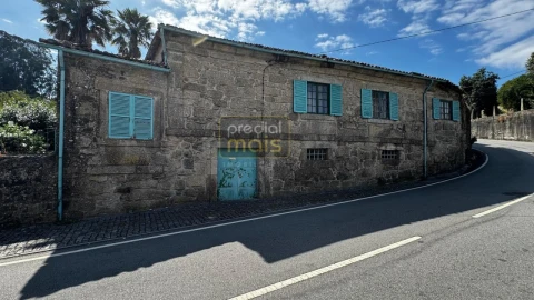 Moradia T6 para Venda em Landim