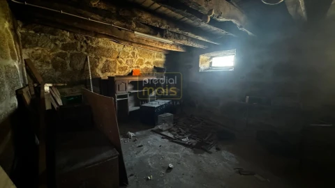 Moradia T6 para Venda em Landim