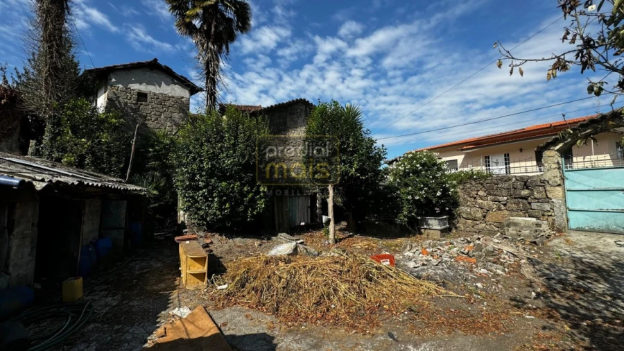 Moradia T6 para Venda em Landim Foto 25