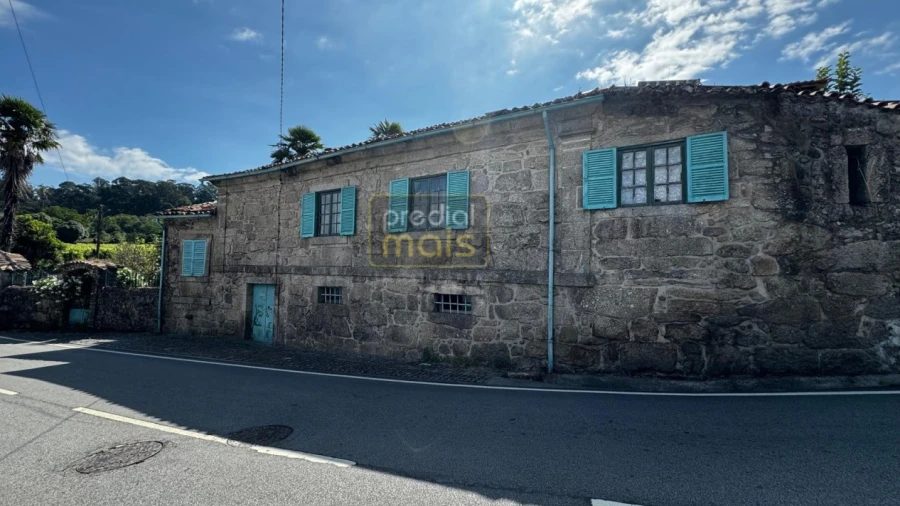 Moradia T6 para Venda em Landim