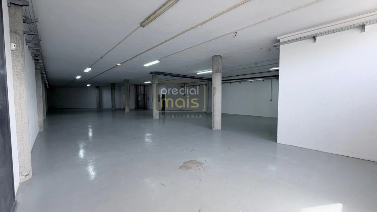 Armazém para Arrendamento em Santo Tirso, Couto (Santa Cristina e São Miguel) e Burgães Foto 14
