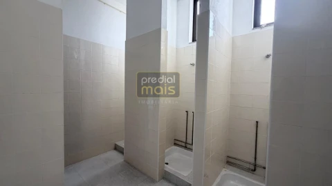 Armazém para Arrendamento em Santo Tirso, Couto (Santa Cristina e São Miguel) e Burgães