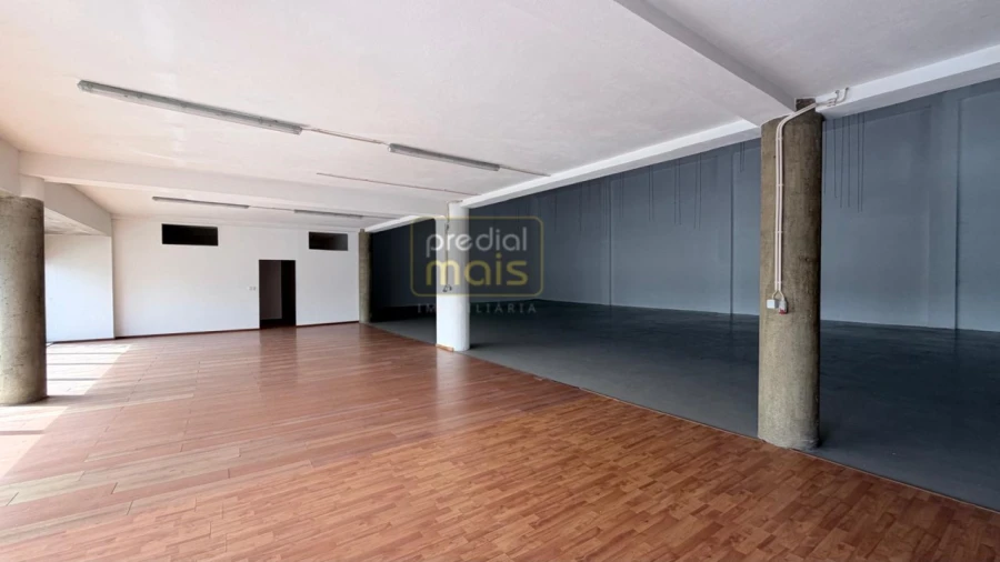 Armazém para Arrendamento em Santo Tirso, Couto (Santa Cristina e São Miguel) e Burgães Foto 12