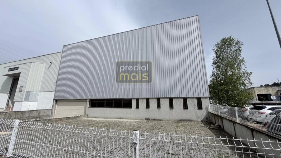 Armazém para Arrendamento em Santo Tirso, Couto (Santa Cristina e São Miguel) e Burgães Foto 5