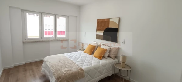 Apartamento T3 para Venda em Benfica