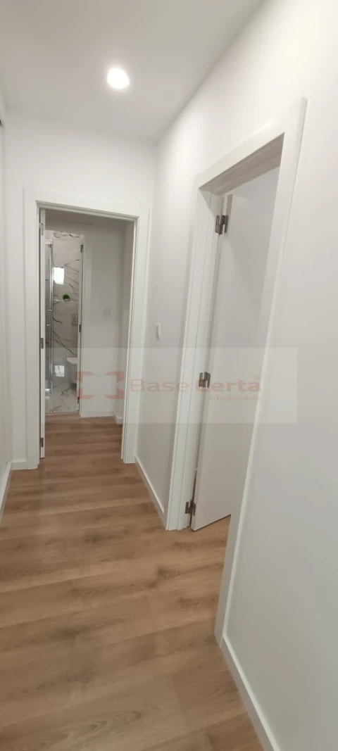 Apartamento T3 para Venda em Benfica