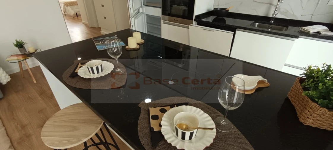 Apartamento T3 para Venda em Benfica Foto 4