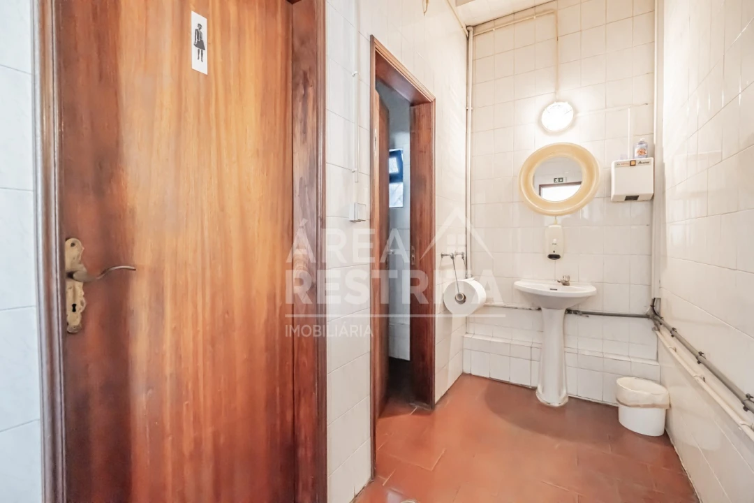 Negócio para Venda em Atalaia e Alto Estanqueiro-Jardia Foto 33