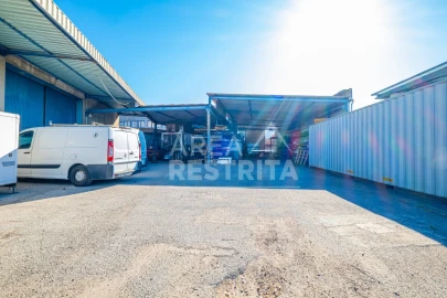 Negócio para Venda em Atalaia e Alto Estanqueiro-Jardia