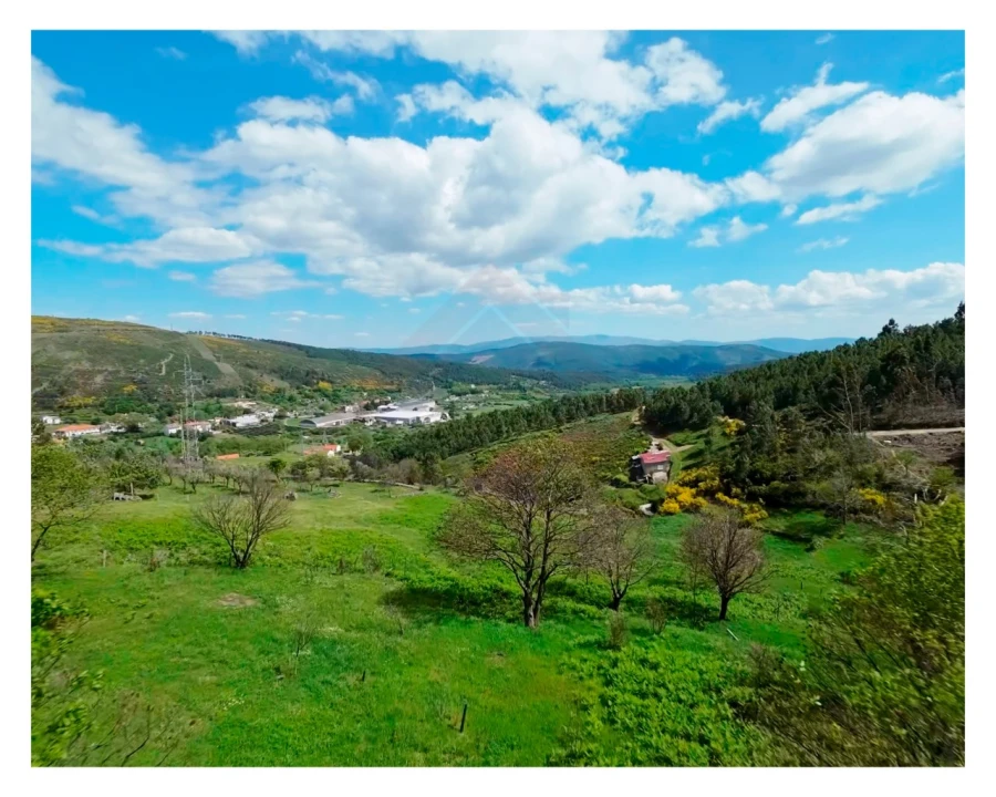 Moradia T2 para Venda em Unhais da Serra Foto 22