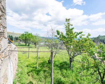 Moradia T2 para Venda em Unhais da Serra