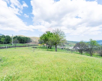 Moradia T2 para Venda em Unhais da Serra