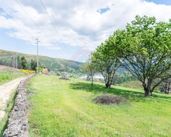 Moradia T2 para Venda em Unhais da Serra