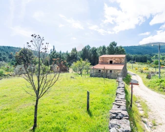 Moradia T2 para Venda em Unhais da Serra