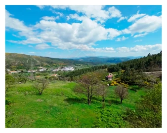 Moradia T2 para Venda em Unhais da Serra