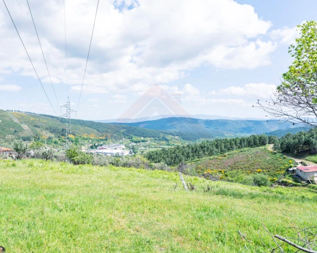 Moradia T2 para Venda em Unhais da Serra Foto 18