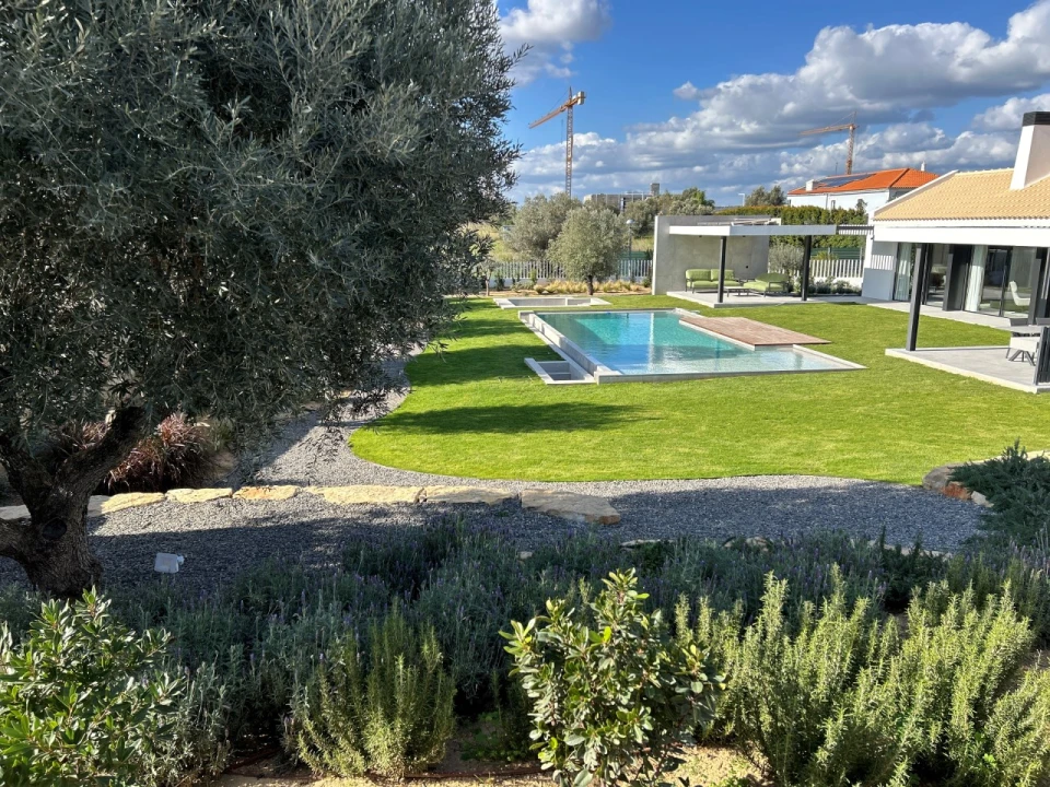 Moradia T6 para Venda em Quarteira Foto 21