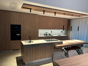 Moradia T6 para Venda em Quarteira