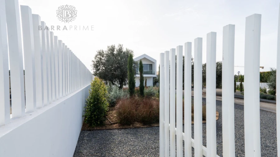 Moradia T6 para Venda em Quarteira Foto 10