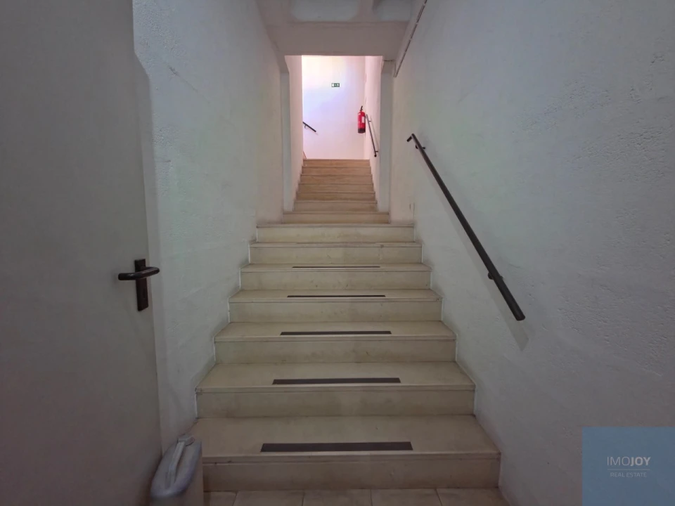 Garagem para Venda em Carcavelos e Parede Foto 5