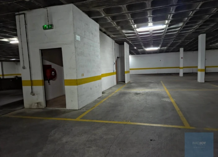 Garagem para Venda em Carcavelos e Parede Foto 2