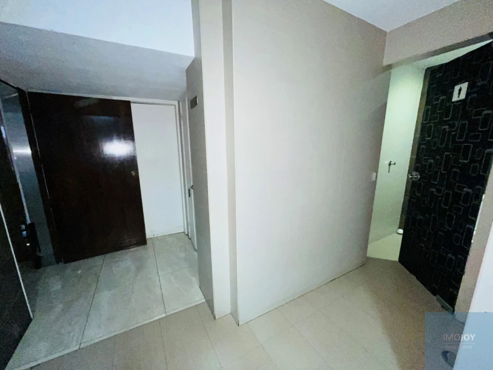 Loja para Arrendamento em Santo António Foto 23