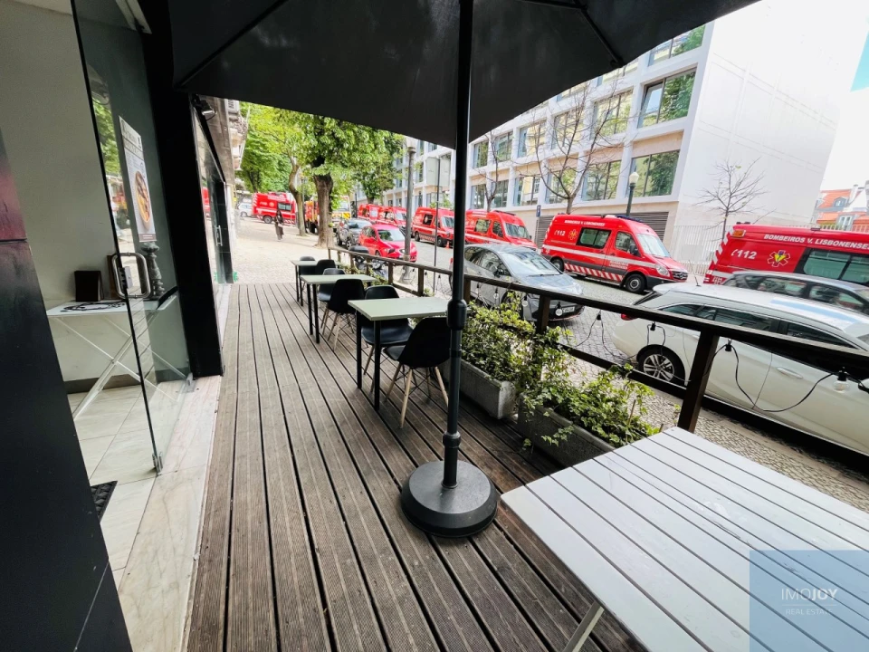 Loja para Arrendamento em Santo António Foto 28