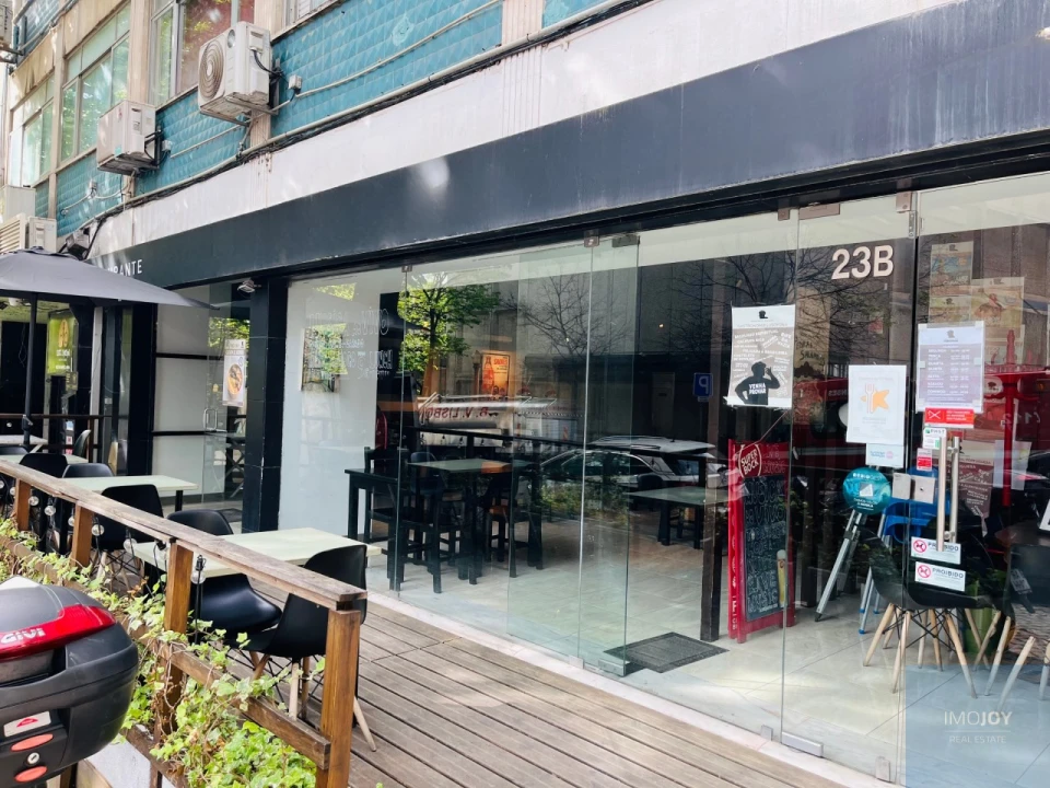 Loja para Arrendamento em Santo António Foto 29