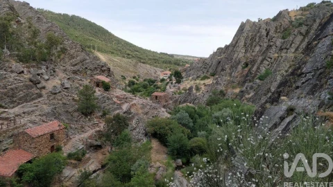 Moradia para Venda em Penha Garcia