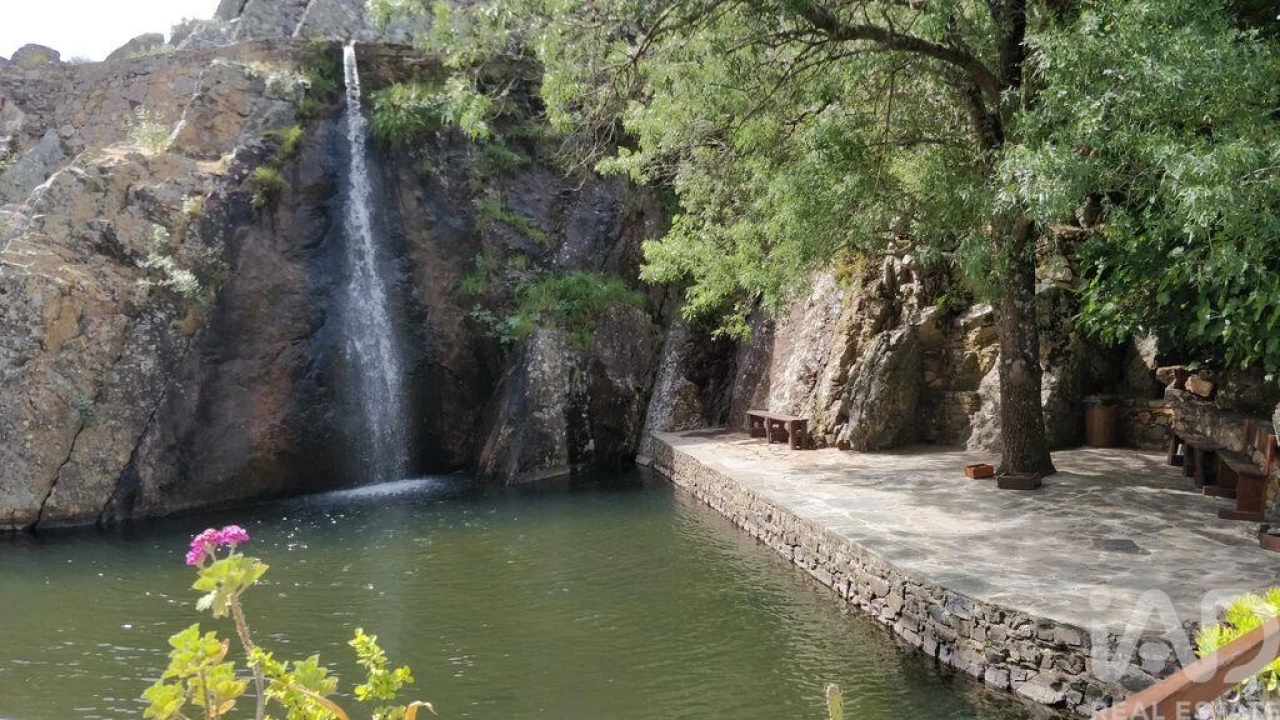Moradia para Venda em Penha Garcia Foto 34