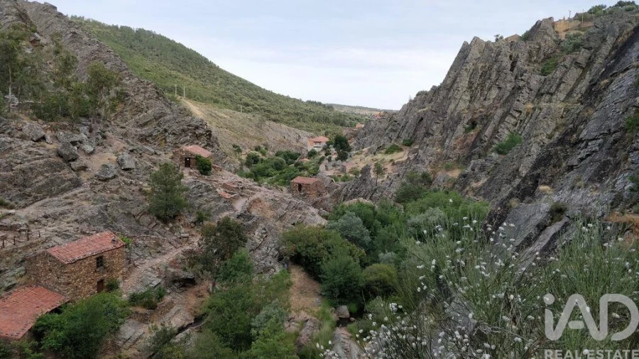 Moradia para Venda em Penha Garcia Foto 31