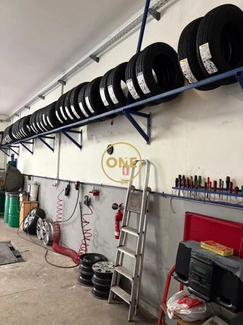 Armazém para Trespasse em Custóias, Leça do Balio e Guifões