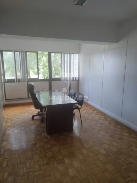 Escritório para Venda em Almada, Cova da Piedade, Pragal e Cacilhas