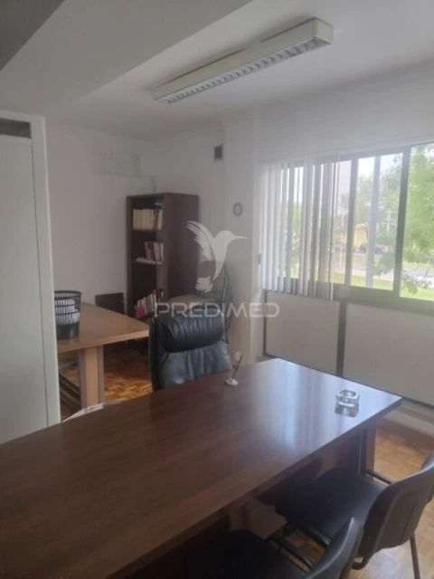 Escritório para Venda em Almada, Cova da Piedade, Pragal e Cacilhas