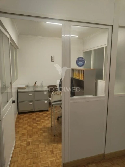 Escritório para Venda em Almada, Cova da Piedade, Pragal e Cacilhas