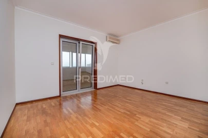 Apartamento T3 para Venda em Braga (Maximinos, Sé e Cividade)