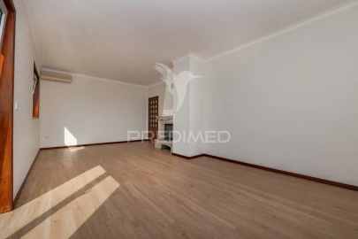Apartamento T3 para Venda em Braga (Maximinos, Sé e Cividade)