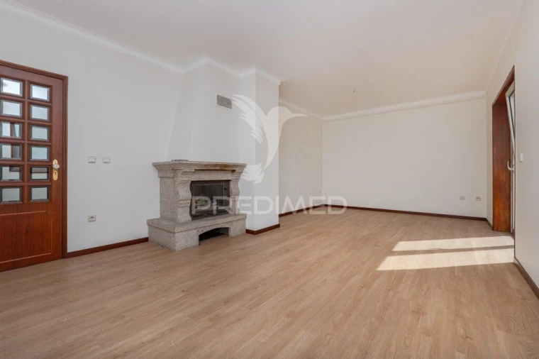 Apartamento T3 para Venda em Braga (Maximinos, Sé e Cividade) Foto 10