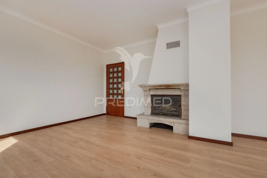 Apartamento T3 para Venda em Braga (Maximinos, Sé e Cividade) Foto 11