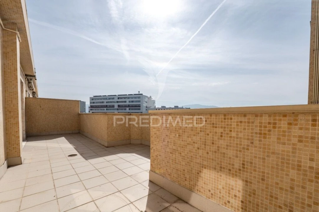 Apartamento T3 para Venda em Braga (Maximinos, Sé e Cividade) Foto 14
