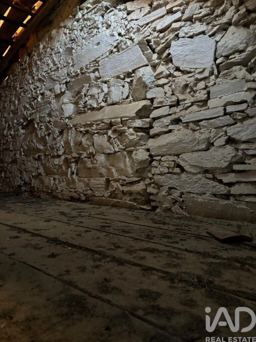 Moradia T2 para Venda em São Pedro do Esteval Foto 13