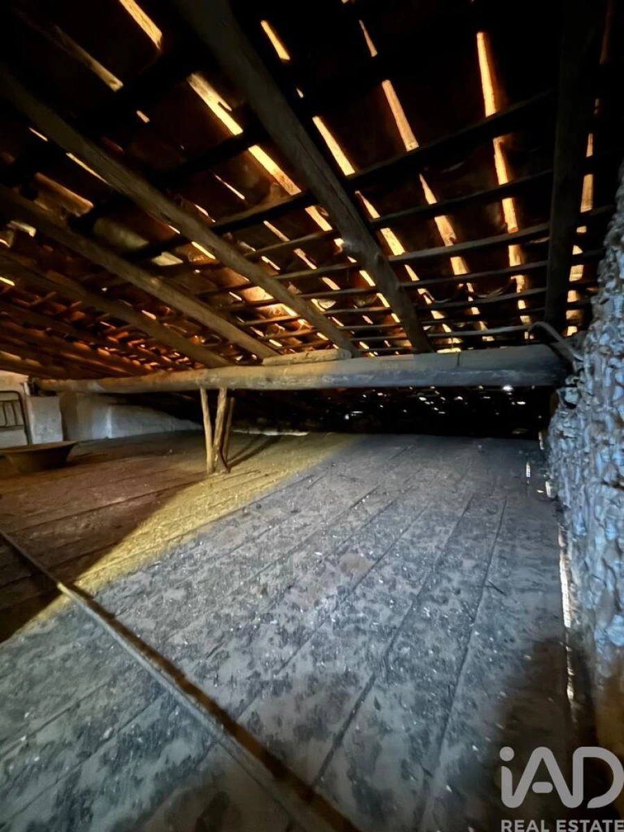 Moradia T2 para Venda em São Pedro do Esteval Foto 16