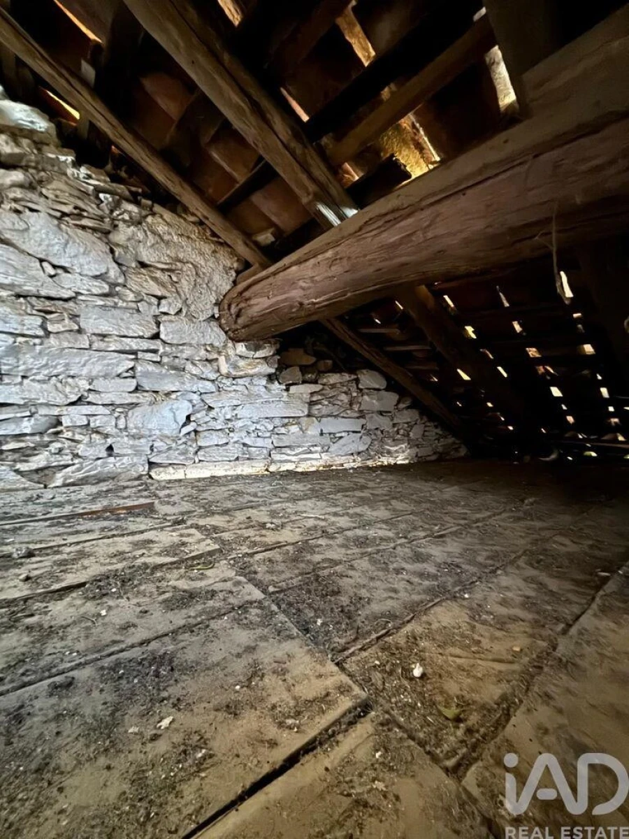 Moradia T2 para Venda em São Pedro do Esteval Foto 14